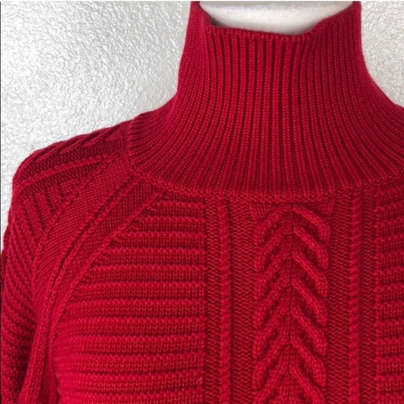 ♦️SOLD♦️ SOLD♦️Banana Republic Sweater - Picture 7 of 11